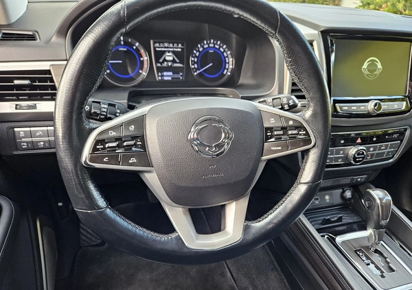 SsangYong REXTON cena 69999 przebieg: 273600, rok produkcji 2018 z Wolsztyn małe 211